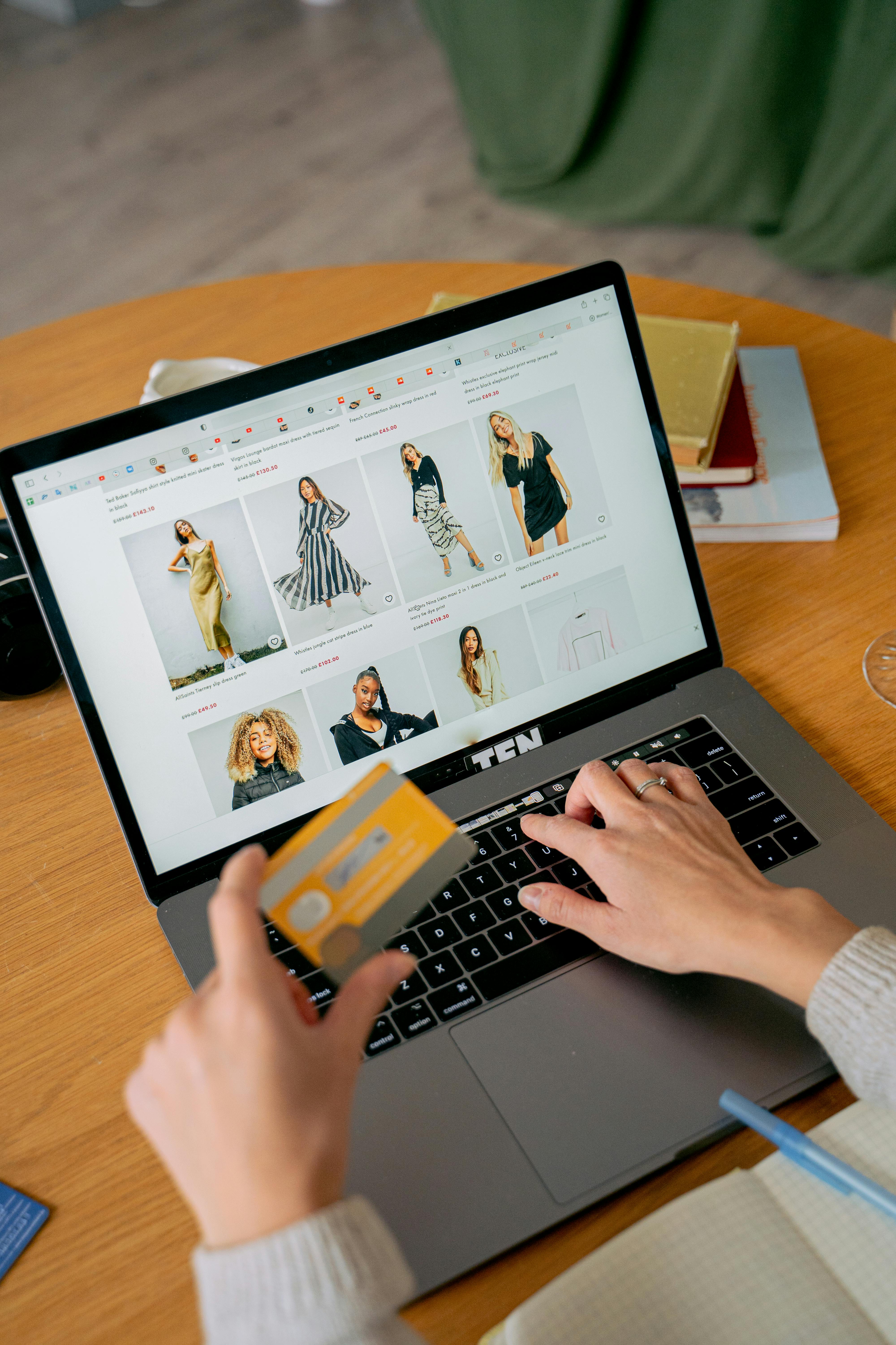Online shopping and modern retail experience